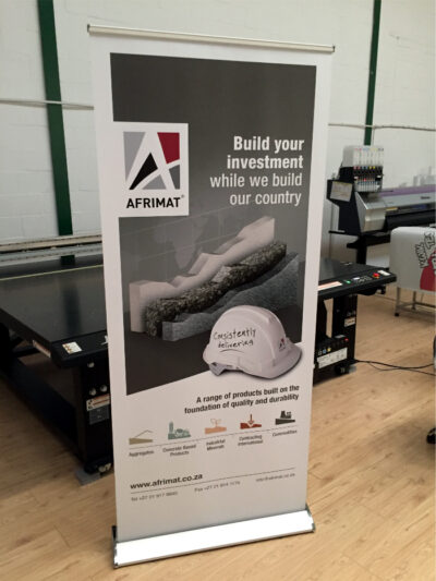 executive pull up banner, economy pull up banner, banner displays